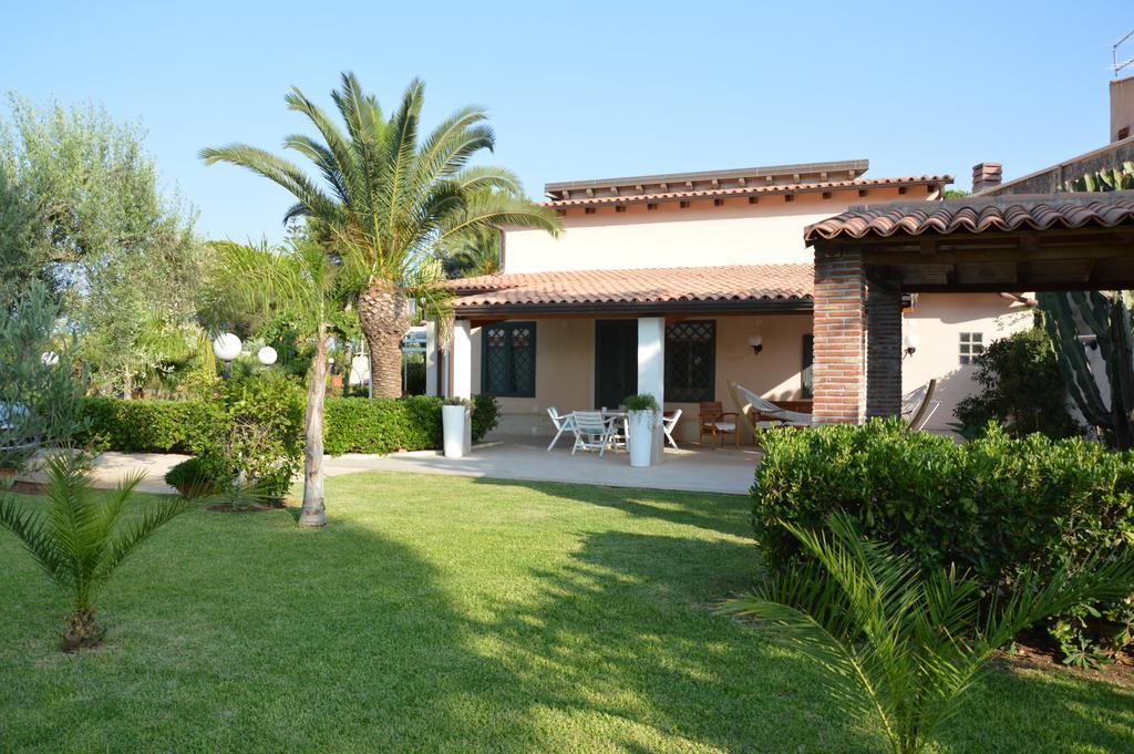 Paola Villa Fontane Bianche